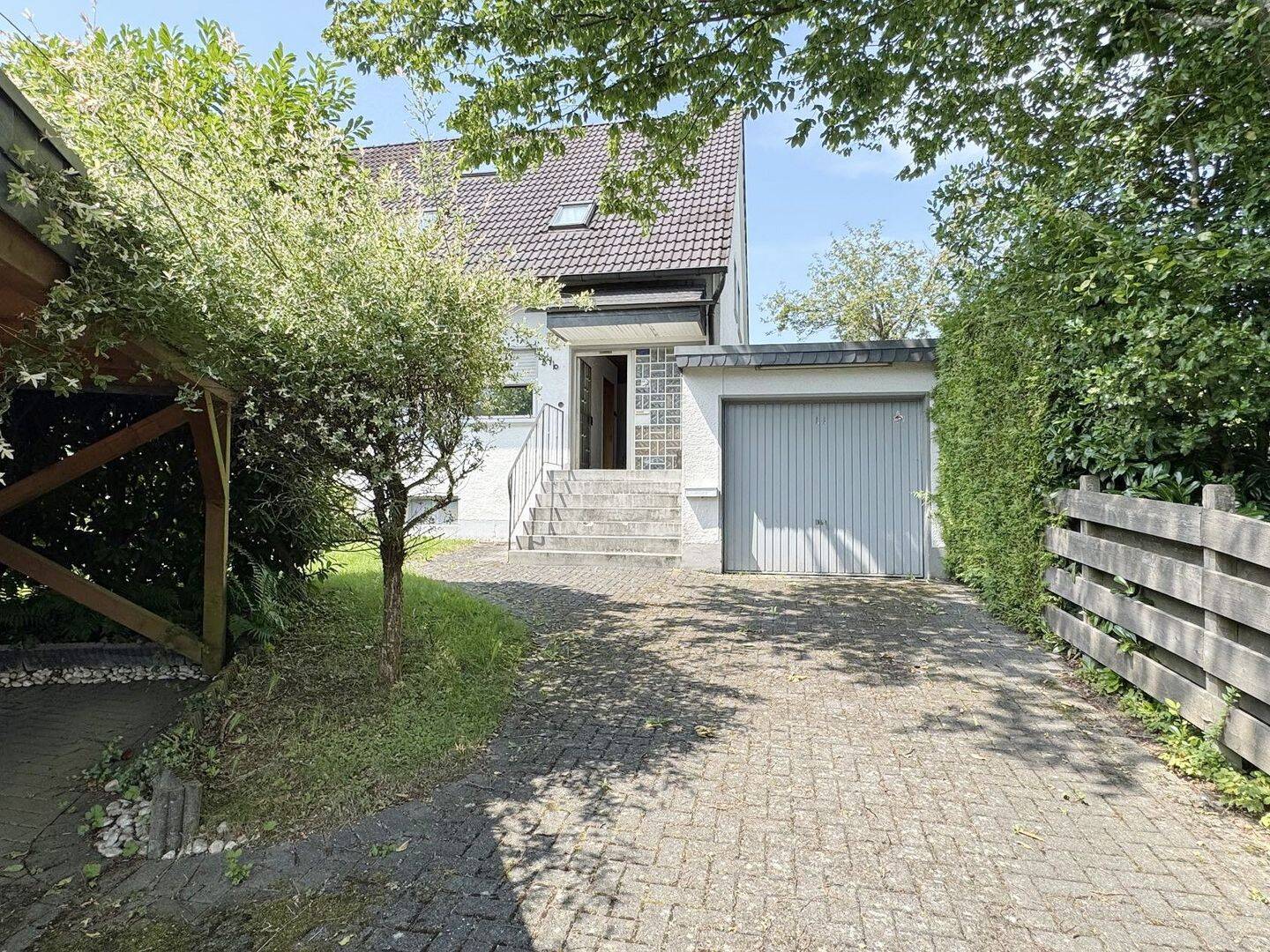 Overath-Marialinden: Einfamilienhaus in guter Wohnlage