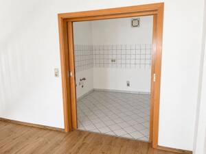 Mitten im Zentrum - Helle 3-Zimmer-Maisonette-Wohnung mit Laubengang und kleiner Garage – Anger 55, 99084 Erfurt – Vorschaubild 7
