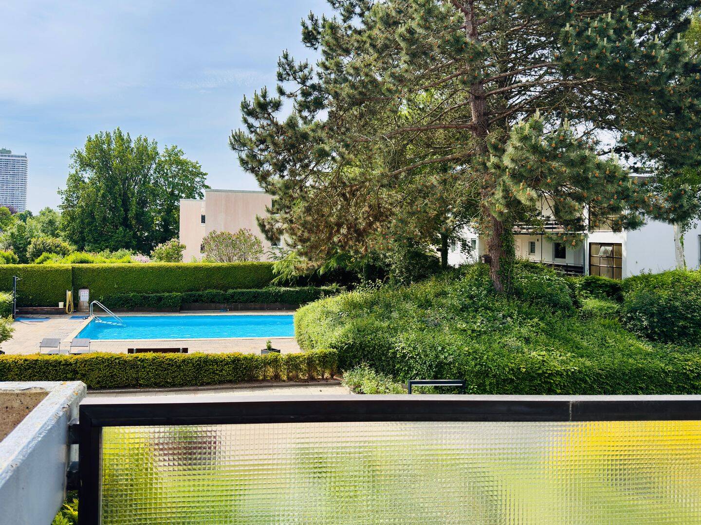 Happy Holiday - den Pool im Blick, die Sonne auf dem Balkon, das Leben genießen! – Lübeck – Vorschaubild 3