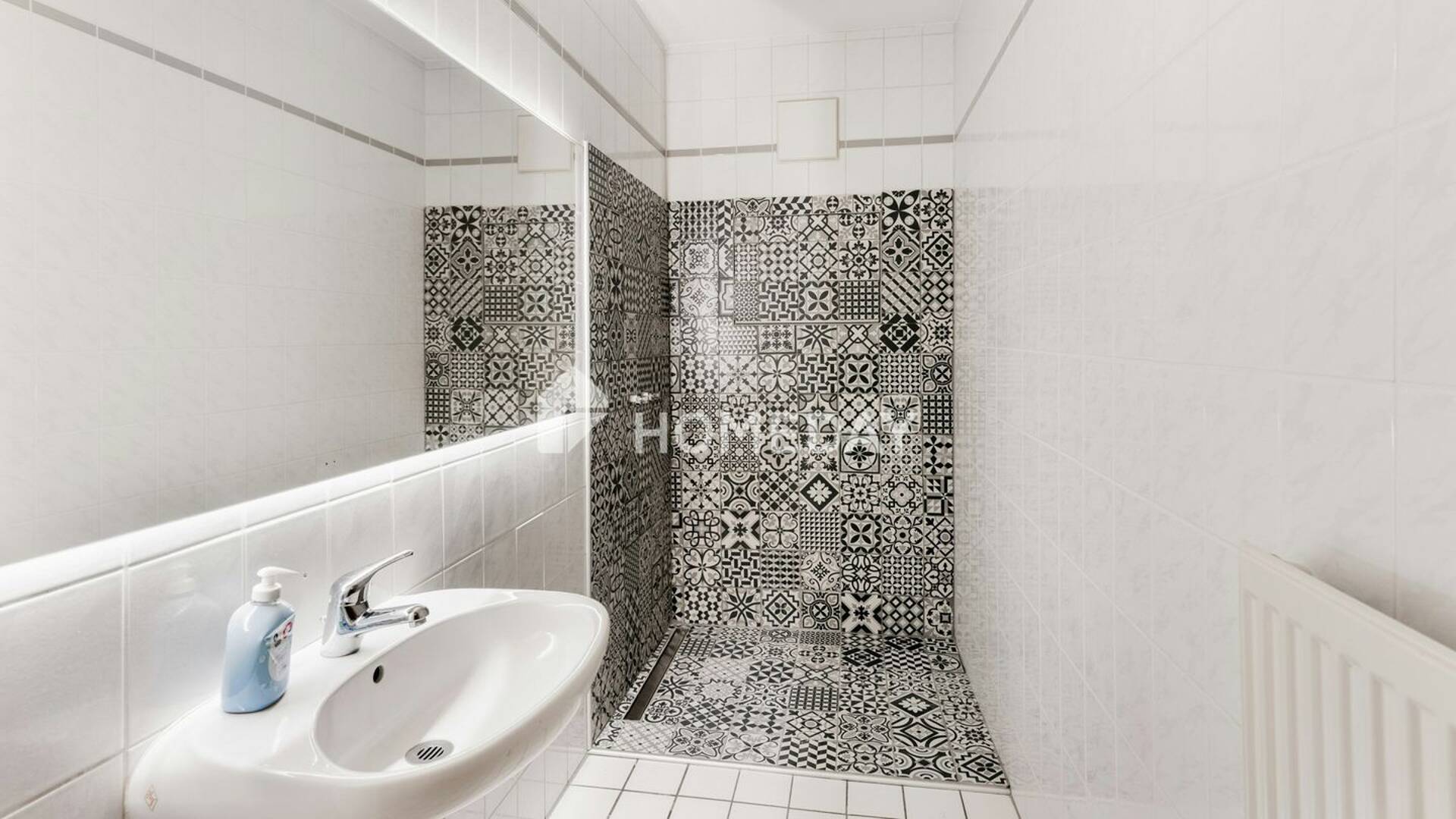 Erdgeschosswohnung in 94036 Passau mit 156 m² kaufen
