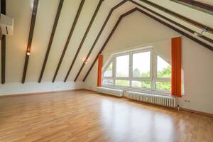 Kaiserswerth: Traumhafte 4-Zimmer-Maisonettewohnung mit 2 Bädern, Terrasse und Garage! – 40489 Düsseldorf – Vorschaubild 7