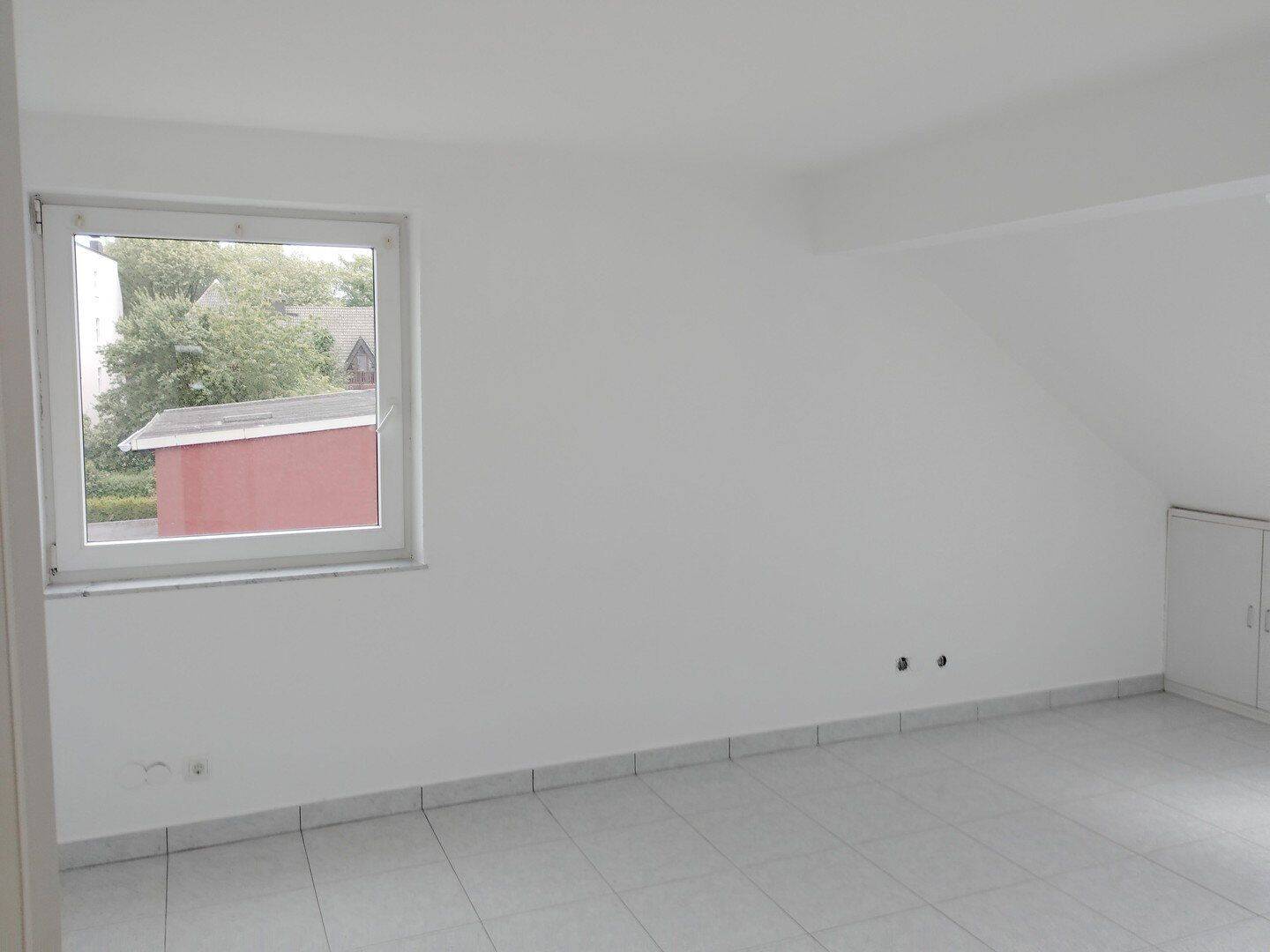 NEU: Attraktive, 2-Zimmer-DG-Wohnung in Herne-Mitte im 3-FH mit Fußbodenheizung – Herne – Vorschaubild 3
