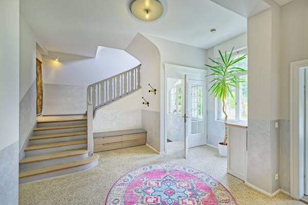 Haus in 82067 Schäftlarn mit 650 m² kaufen