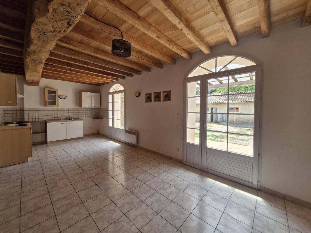 Appartement 5 pièces 132 m² · à Layrac · 132 m² · 813 €/mois
