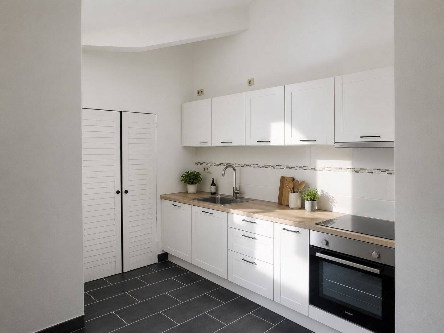 Vermietete, helle, geräumige Dachgeschosswohnung in bester Lage – Berlin – Vorschaubild 5