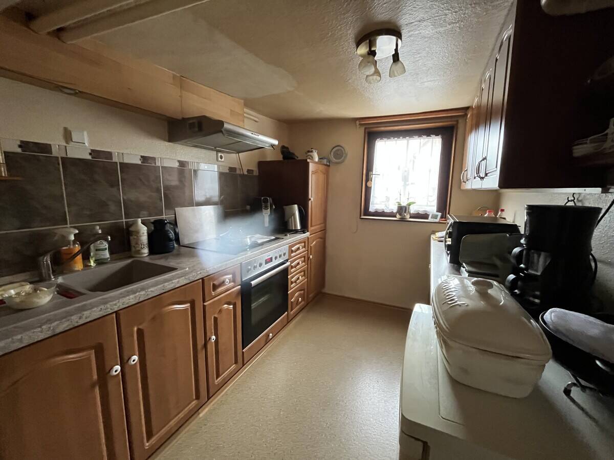 Vielseitiges Einfamilienhaus mit 8 Zimmern, Garten & Gewerbeeinheit für Familien oder Kapitalanleger – Großalmerode – Vorschaubild 5