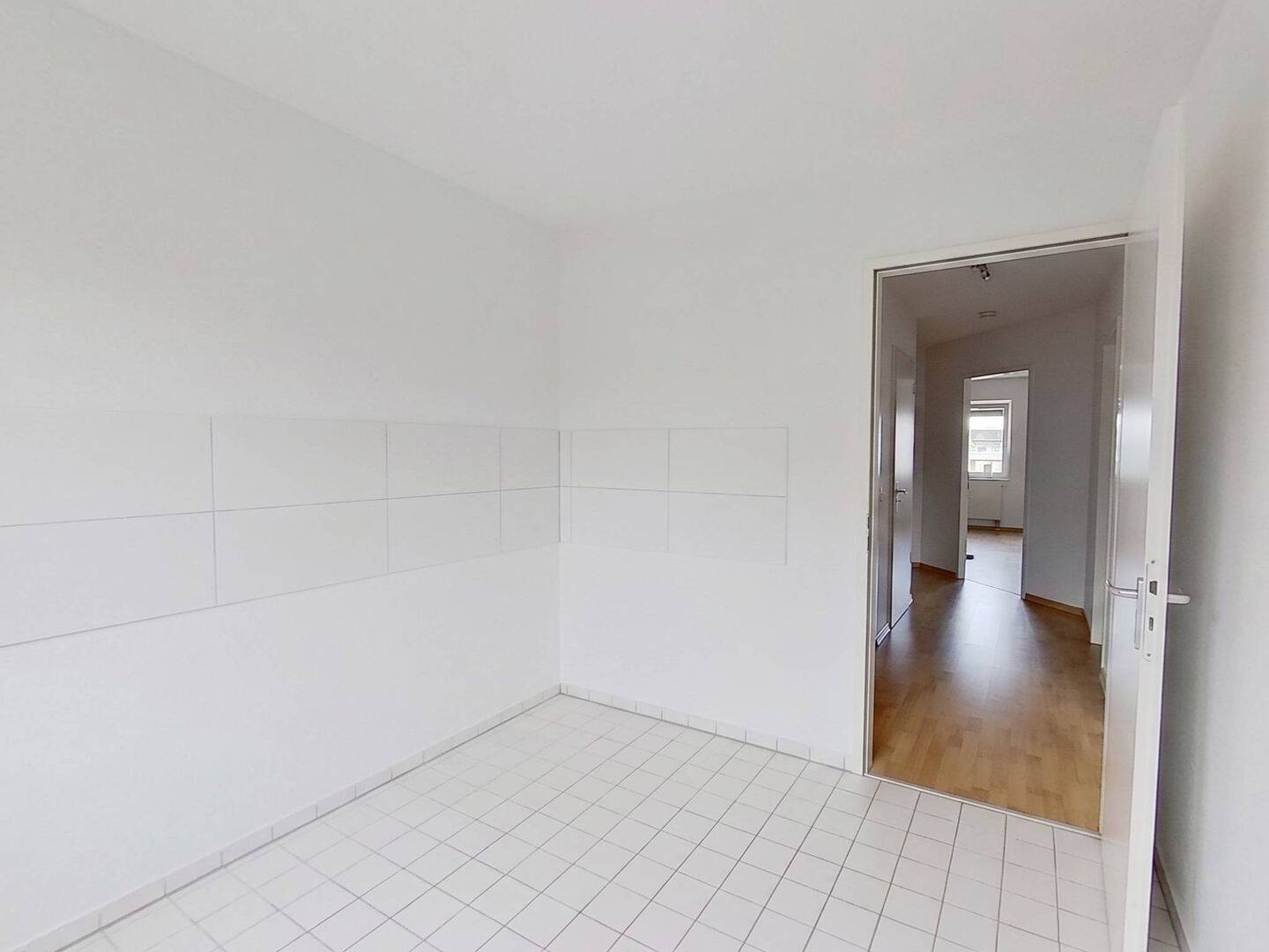 ** Umgeben vom Paunsdorfer Wäldchen: Schicke 2-Zimmer-Wohnung mit GARAGENSTELLPLATZ im Osten von Leipzig ** – Leipzig – Vorschaubild 7