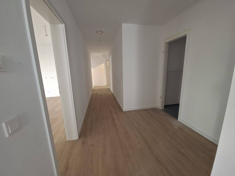 Geräumige 2 Raumwohnung mit Terrasse und Vorgarten zu verkaufen! Neubauprojekt! – Dresden – Vorschaubild 5