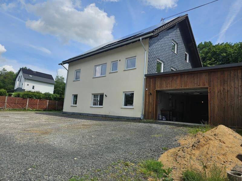 Sanierte 3-Zimmer Dachgeschosswohnung in ruhiger Lage von Oberrod