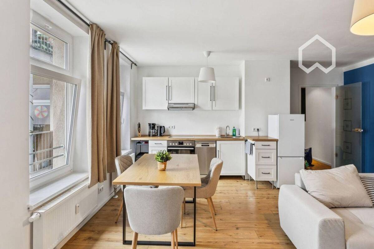 Urbanes Flair mit Balkon und Komfort – 4107 Leipzig – Bild 1 von 9