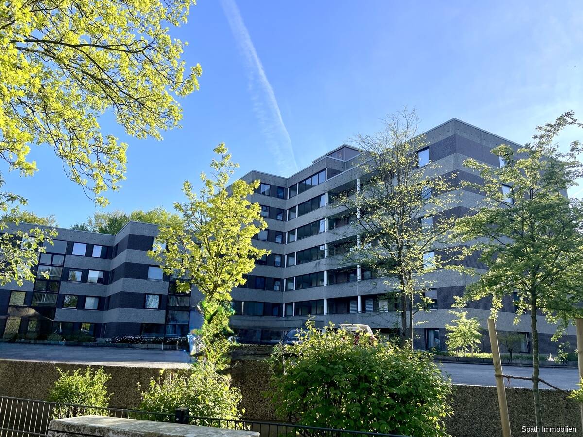Top sanierte Kapitalanlage in schöner Lage mit Fahrstuhl und Stellplatz!