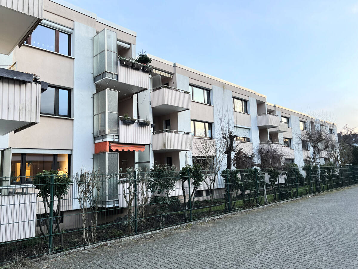 PURNHAGEN-IMMOBILIEN - Charmante 3-Zimmer-Wohnung im Hochparterre mit Balkon in Bremen-Hastedt – Bremen – Vorschaubild 3