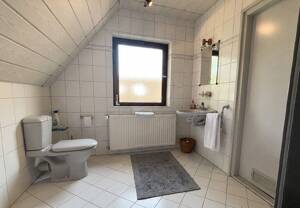 Ein Zuhause zum Gestalten - Solides Einfamilienhaus auf großem Grundstück – 28777 Bremen – Vorschaubild 5