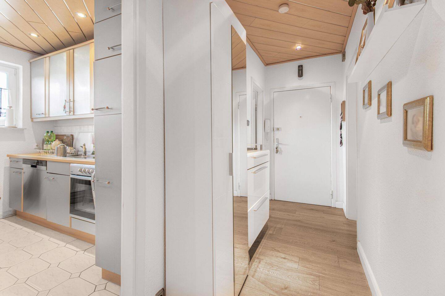 Bremen-Walle: Attraktive 3-Zimmer-Etagenwohnung mit Balkon – Bremen – Vorschaubild 7