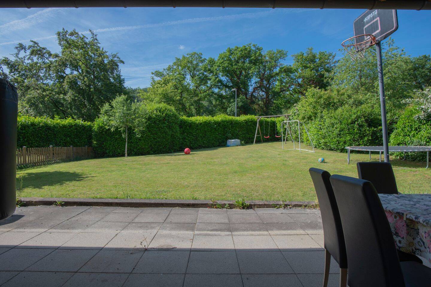 Großes EFH mit ELW (bisher Ferienwohnung) in Aussichtslage von Rod an der Weil. Käuferprovisionsfrei – Weilrod – Vorschaubild 5