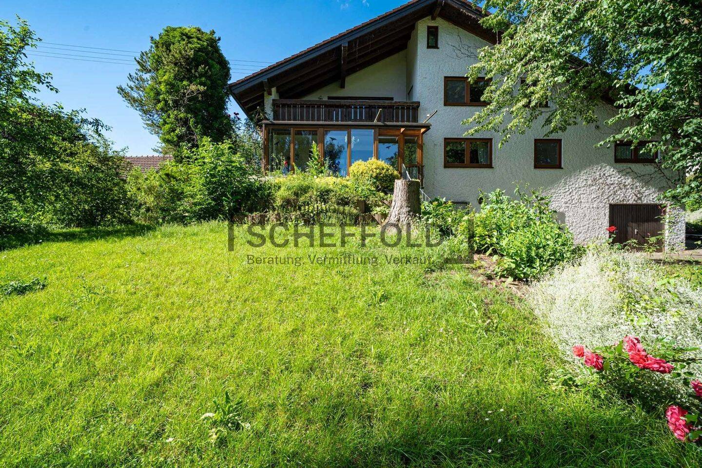 Idyllisch! Zweifamilienhaus mit traumhaftem Garten – Illerrieden – Vorschaubild 3