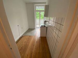 Winterhude: 2-Zi-Altbau mit Balkon, ideal als Wohnbüro, Praxis, Atelier – 22299 Hamburg – Vorschaubild 5