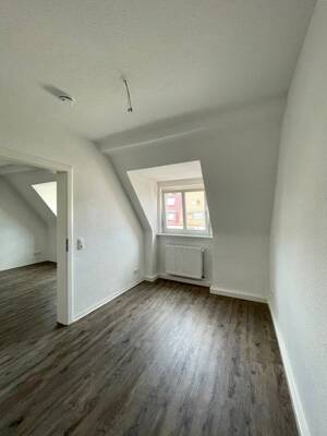 Renovierte 2,5-Raum-Wohnung mit guter Infrastruktur! – 99099 Erfurt – Vorschaubild 3