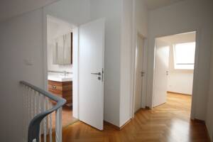 St. Jürgen, freie Wohnung mit Wintergarten und Garage mit 139m² Wfl. – 23560 Lübeck – Vorschaubild 7
