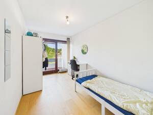 Durchdachter Wohntraum: 4 Zimmer, zwei Balkone und Tiefgarage – 76229 Karlsruhe – Vorschaubild 5