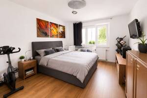 Modernisierte Wohnung mit Sonnenbalkon Nahe Kurfürstendamm – 10711 Berlin – Vorschaubild 6