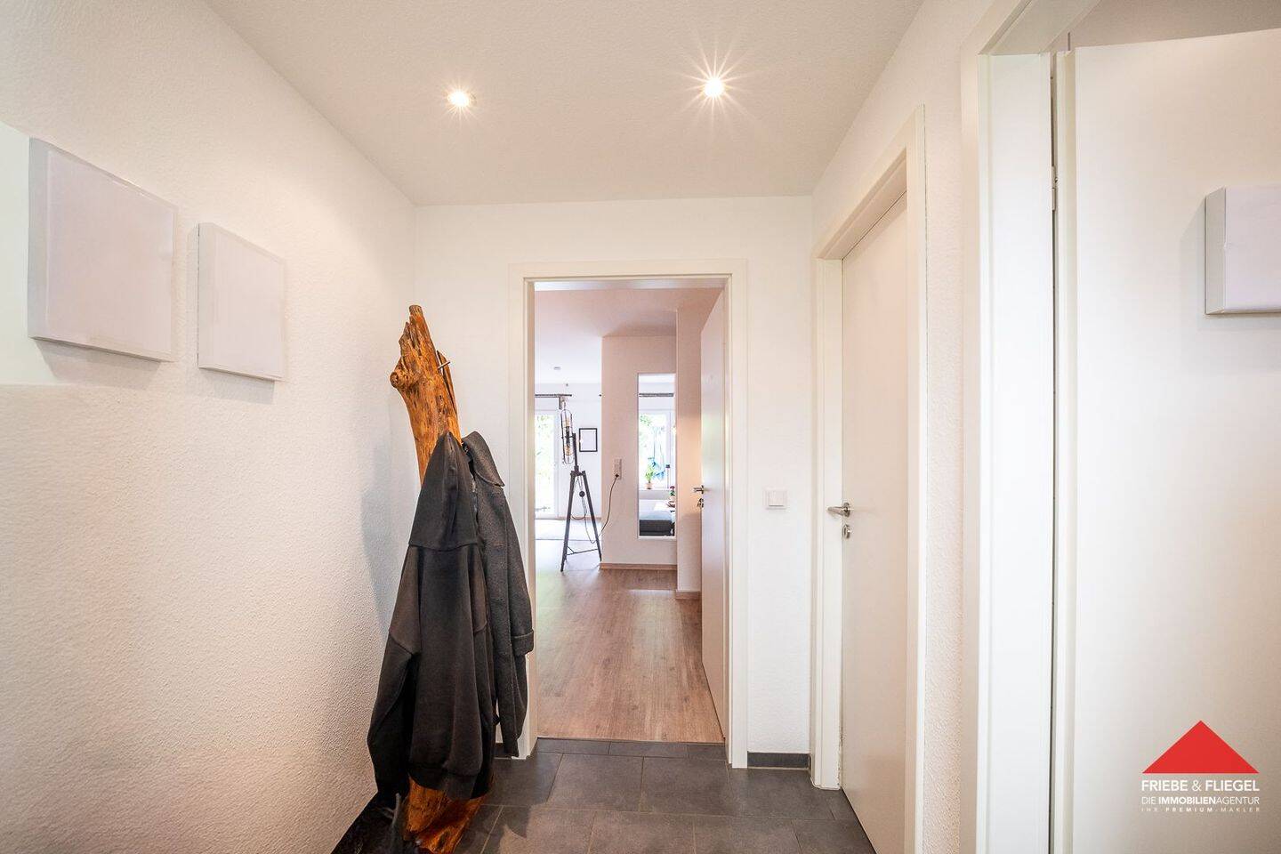 Sehr gepflegtes Reihenendhaus mit Garage und Kfz-Stellplatz – Wuppertal – Vorschaubild 3
