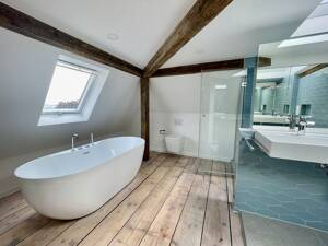 Wohnen über den Dächern von West - Maisonette mit Wellness & Weitblick