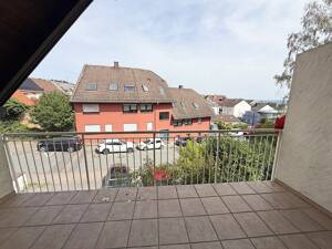 Gepflegte 3 ZKB-Wohnung mit Balkon in ruhiger Lage von Hallgarten – 65375 Oestrich-Winkel – Vorschaubild 4