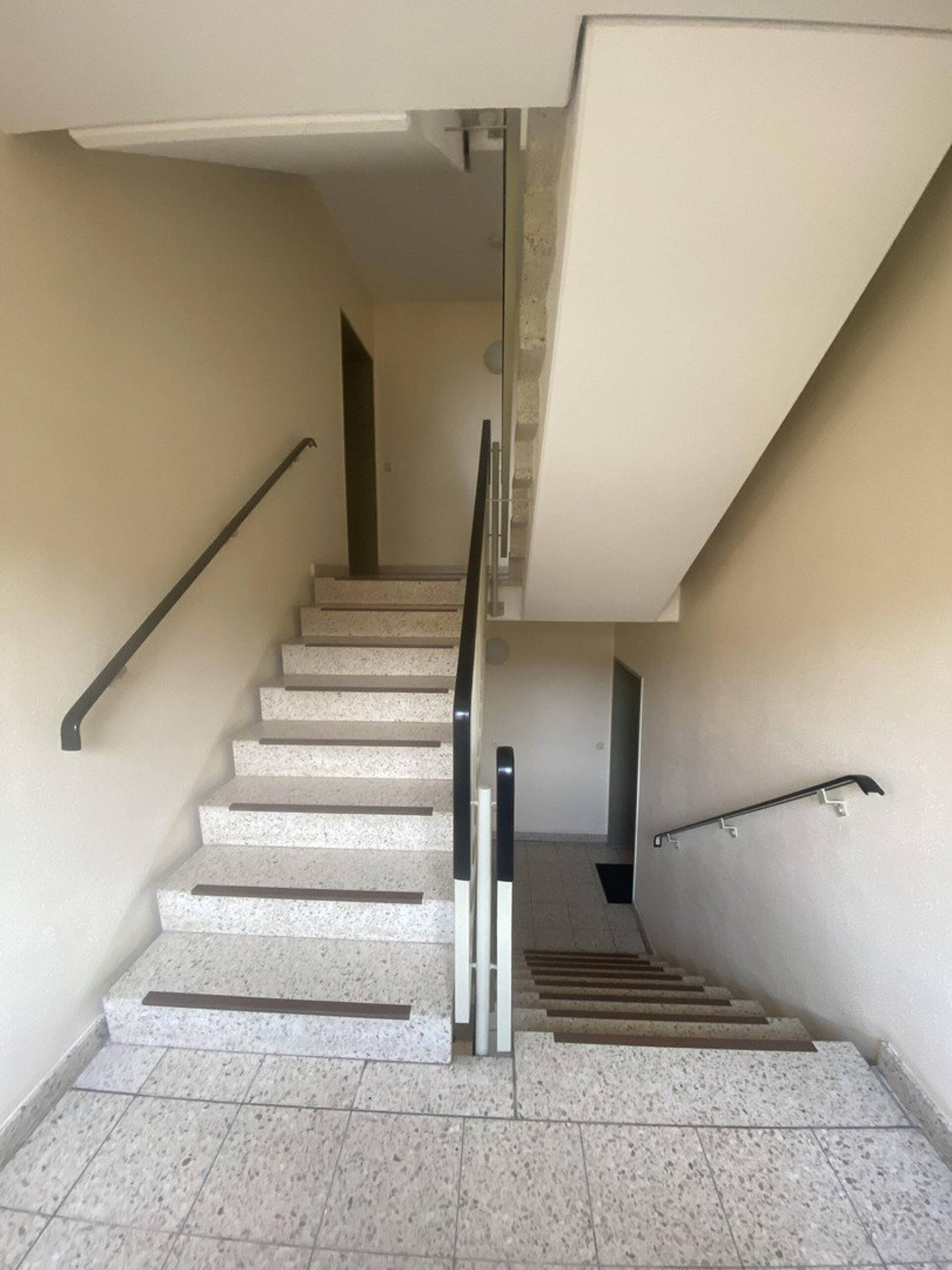Etagenwohnung in 30625 Hannover mit 81 m² kaufen
