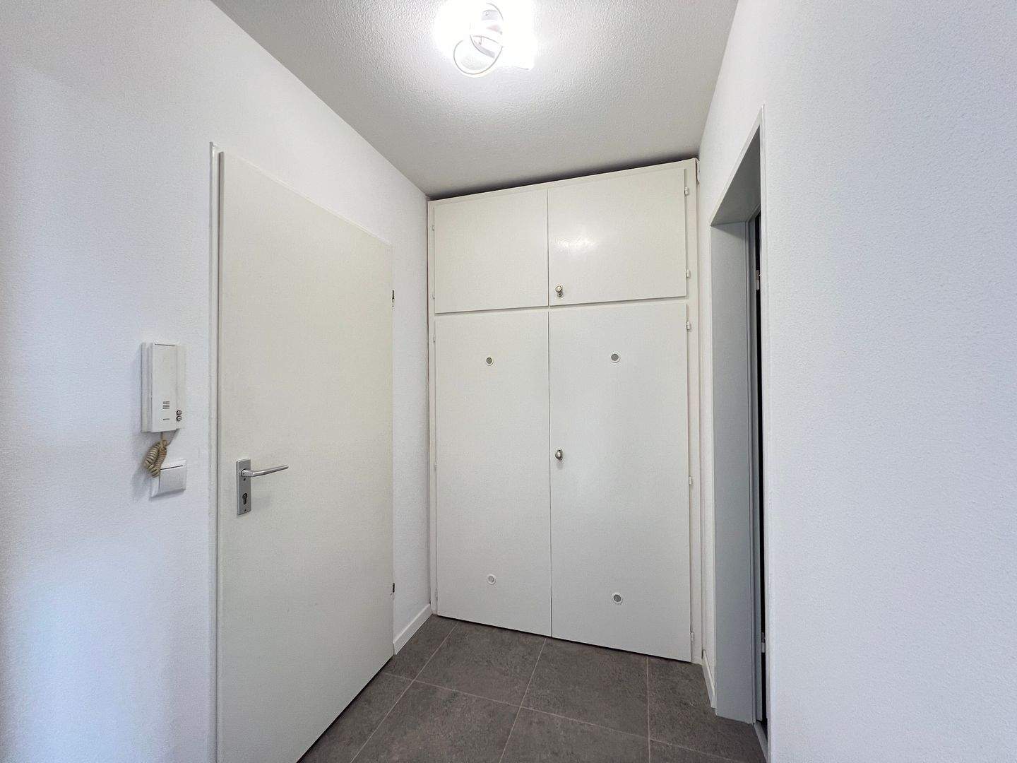 +++ Clever investieren: Pfiffiges 1-Zimmer-Apartment - vermietet - stets hohe Nachfrage! +++ – Waldkraiburg – Vorschaubild 4