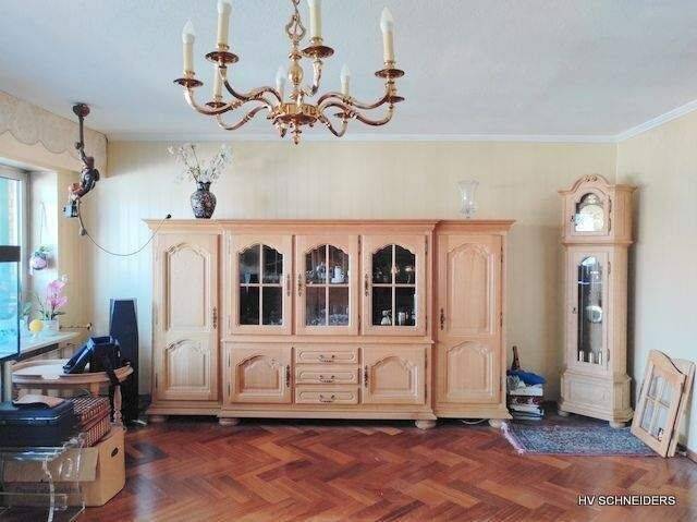 Krefeld-City, Ostwall 71 - Teilmöblierte 3-Zimmer-Maisonette-Wohnung (127qm) mit 2 großen Balkonen ab Oktober zu mieten !!! – Krefeld – Vorschaubild 3