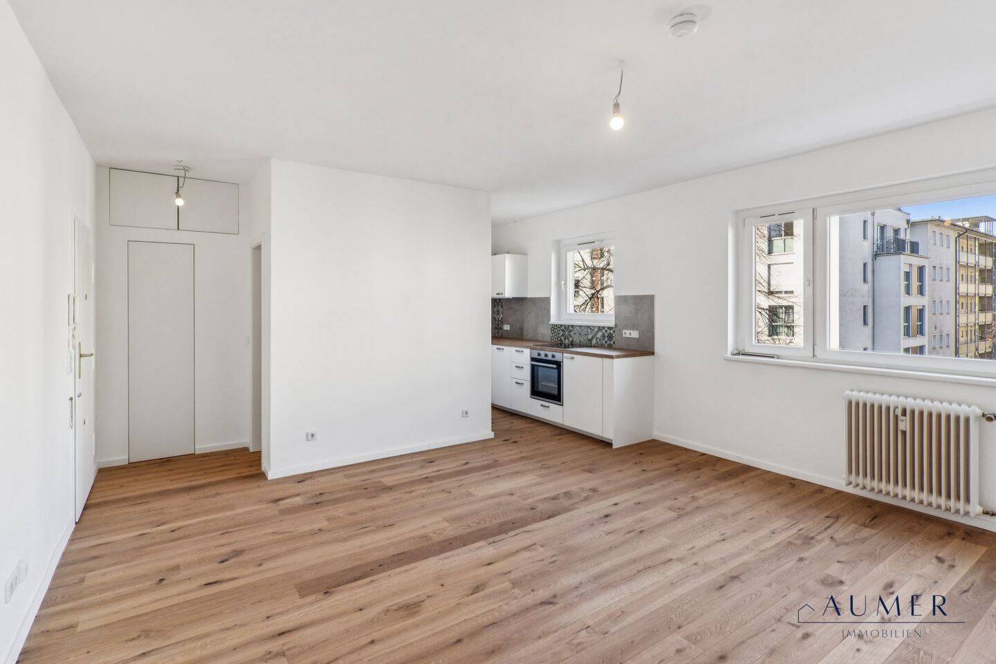 Renovierte 1 -Zimmer Wohnung in zentraler Lage Charlottenburgs – Berlin – Vorschaubild 2