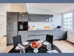 Möbliert: Moderne Dachgeschosswohnung Nähe Stiglmaierplatz – 80335 München – Vorschaubild 5
