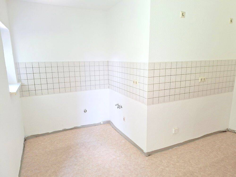 !! 4-Zimmer-Wohnung mit Balkon in gepflegtem Mehrfamilienhaus !! – Chemnitz – Vorschaubild 9