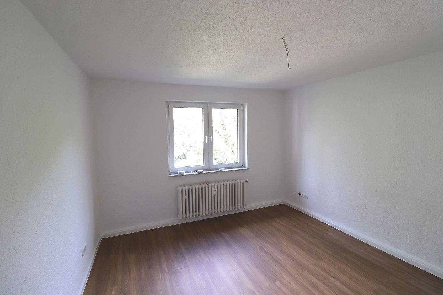 ab 01.06. *Erstbezug nach Modernisierung* 3,5-Raum Wohnung mit neuer Heizung und Winterdienst – Oberhausen – Vorschaubild 3
