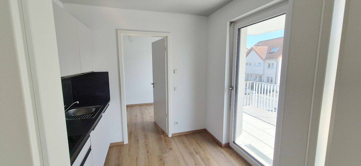 Genießen Sie das Wohnen mit Balkon! Helle 2 Zimmer, Einbauküche + Aufzug + TG-Platz – Aachen – Vorschaubild 5