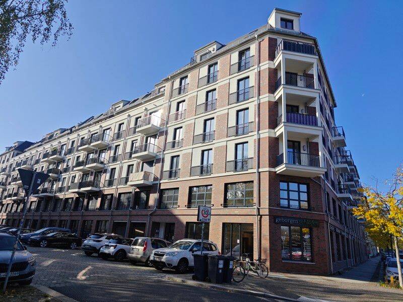 2 Raum Wohnung mit Balkon und Einbauküche