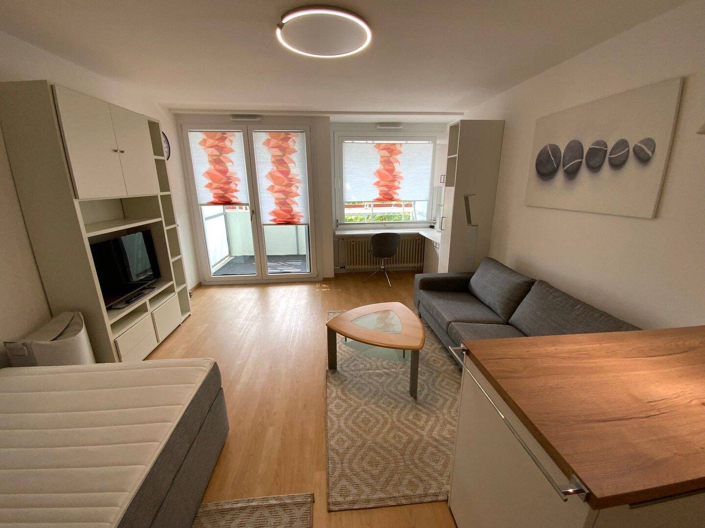 Hochwertig voll möblierte 1-Zimmer-Wohnung mit Balkon in München-Bogenhausen – München – Vorschaubild 9