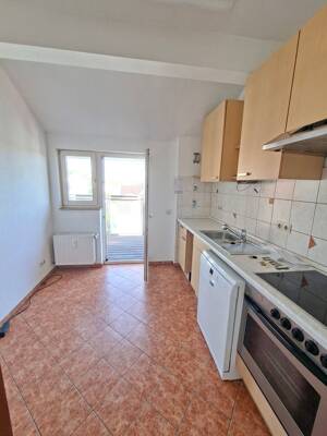S-WANGEN: * Großzügige, helle und gepflegte 4-Zi.-Whg. im DG * TL-Bad * EBK * toller Balkon! * – 70327 Stuttgart – Vorschaubild 5