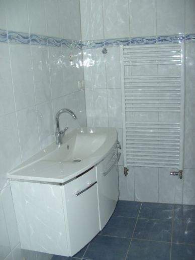 3-Zimmer-Wohnung mit 110 m² Wohnfläche mit Einbauküche und Kaminofen mit Südterrasse und Garten in sehr ruhiger Wohnlage – Erlangen – Vorschaubild 5