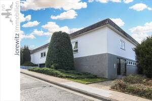 Top-Lage Sieker-Schweiz: Großzügiger und gut aufgeteilter Atrium-Bungalow mit Garage – 33605 Bielefeld – Vorschaubild 2
