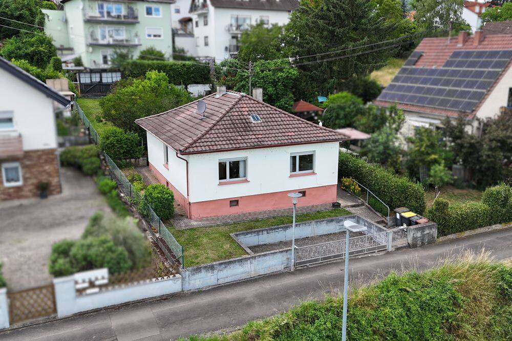 Gemütlicher kleiner Bungalow oder Neugestaltung in Münster-Sarmsheim – Münster-Sarmsheim – Vorschaubild 2