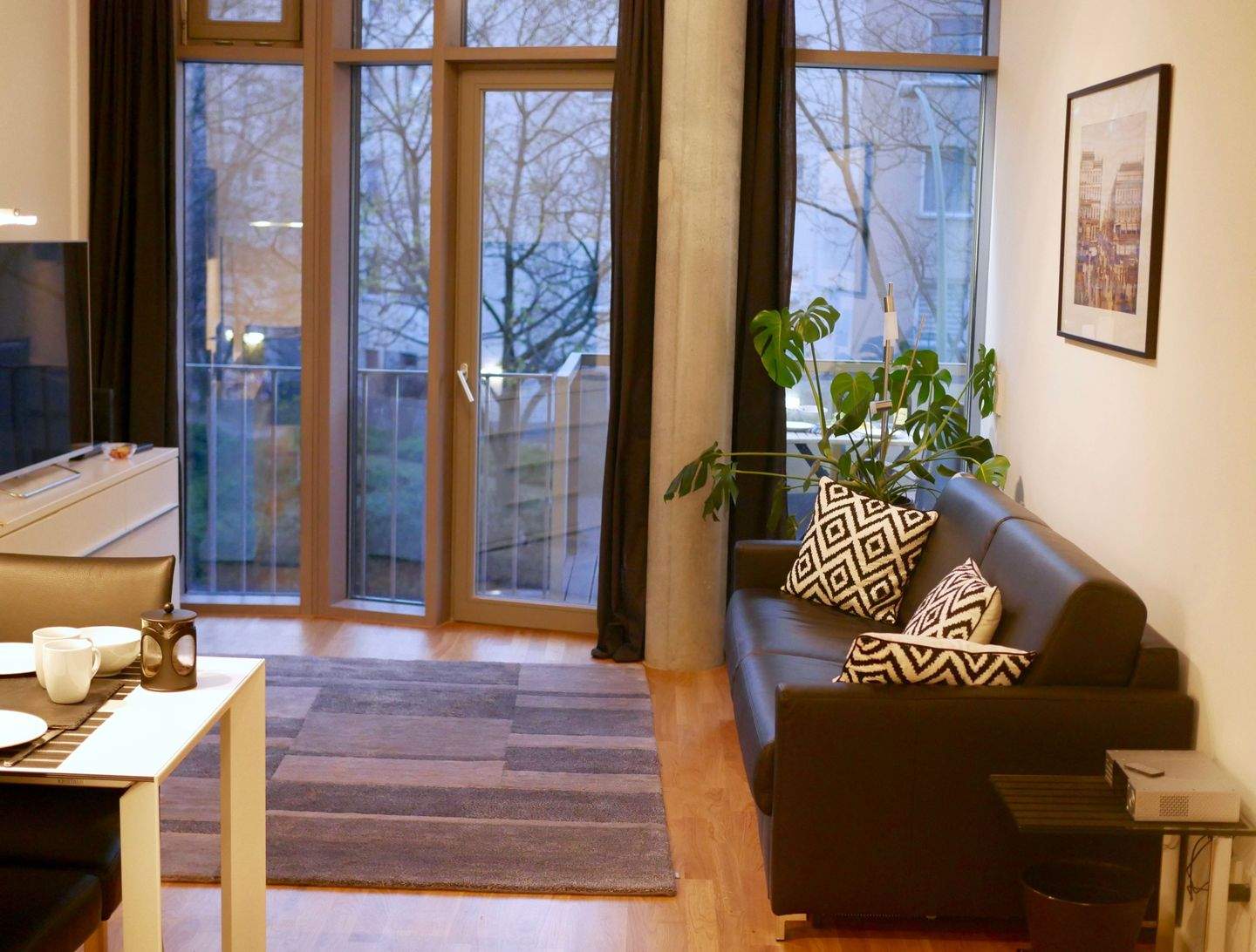 Einst Mauerstreifen - jetzt moderne Wohnanlage in Mitte/Kreuzberg – Berlin – Vorschaubild 6