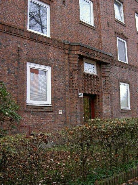 Echternach Immobilien: ... teilmöblierte 1 Zi.-Wohnung mit Schlafnische in zentraler Lage!