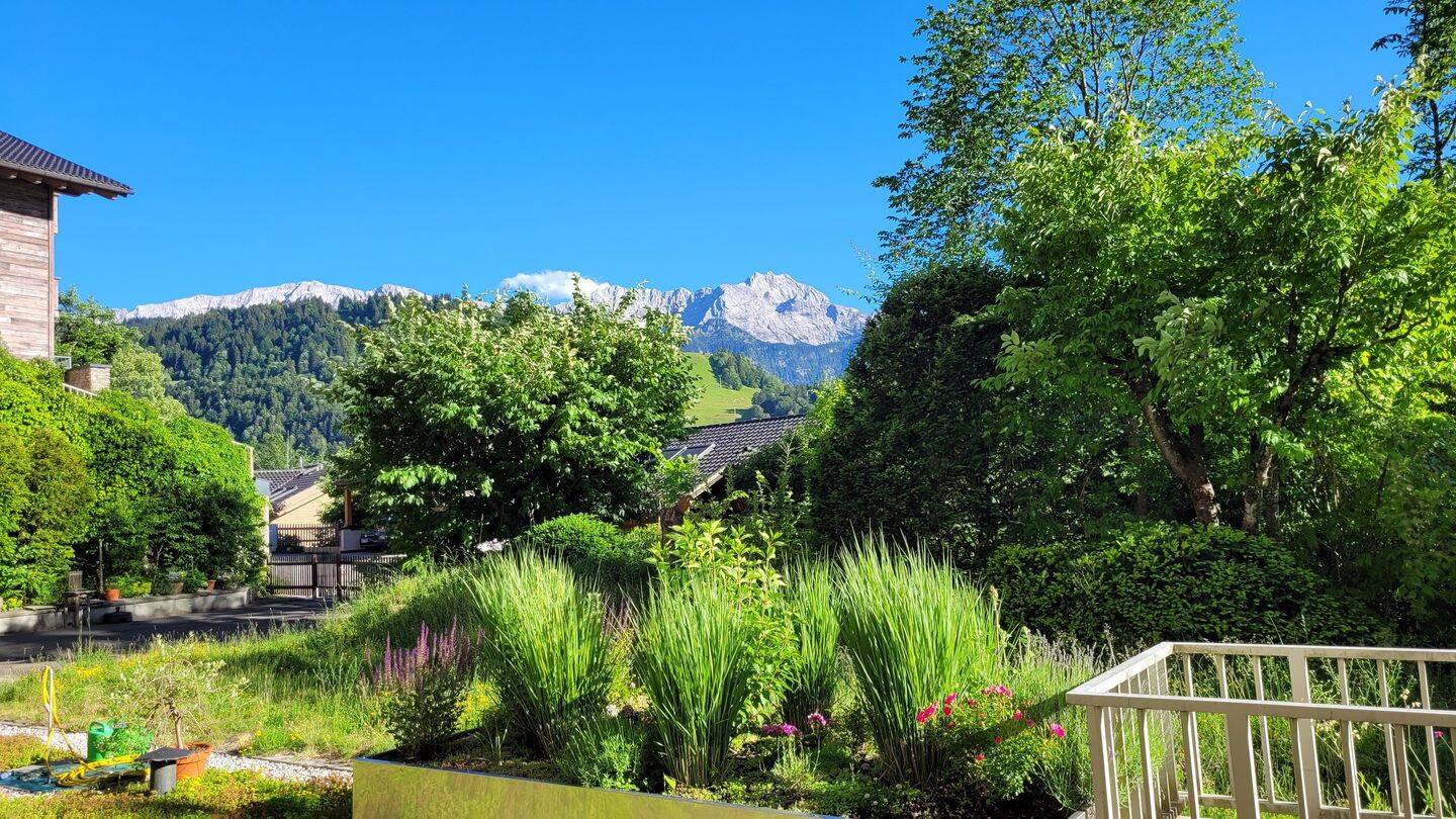 Große 2-Zi.-Wohnung mit Bergblick und Stellplatz – Garmisch-Partenkirchen – Vorschaubild 2