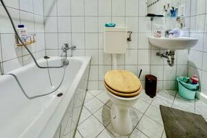 Kapitalanlage im Florakiez - Vermietete 1-Zimmer-Wohnung mit Altbaucharme – 13187 Berlin – Vorschaubild 3