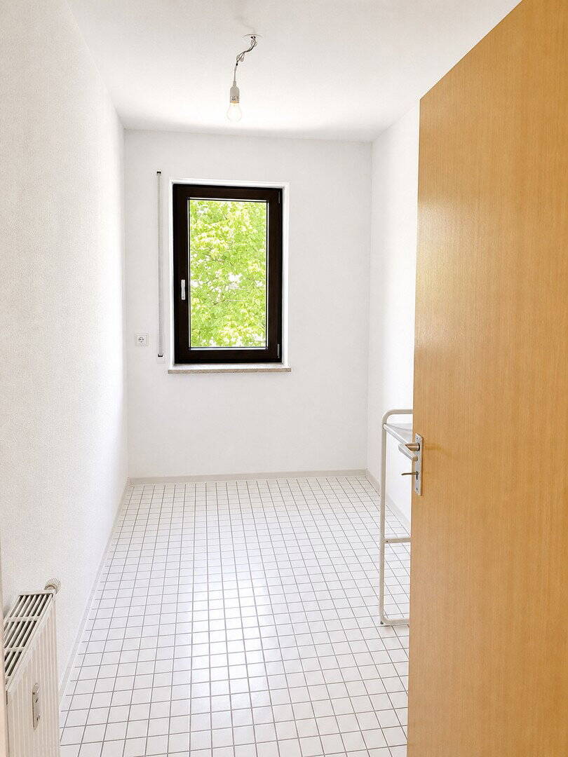 Helle, renovierte 2,5-Zimmer-Wohnung mit Südbalkon in -Moosach - RESERVIERT! – München – Vorschaubild 8