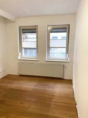 Renovierte City- Wohnung mit Flair ... – 90762 Fürth – Vorschaubild 6
