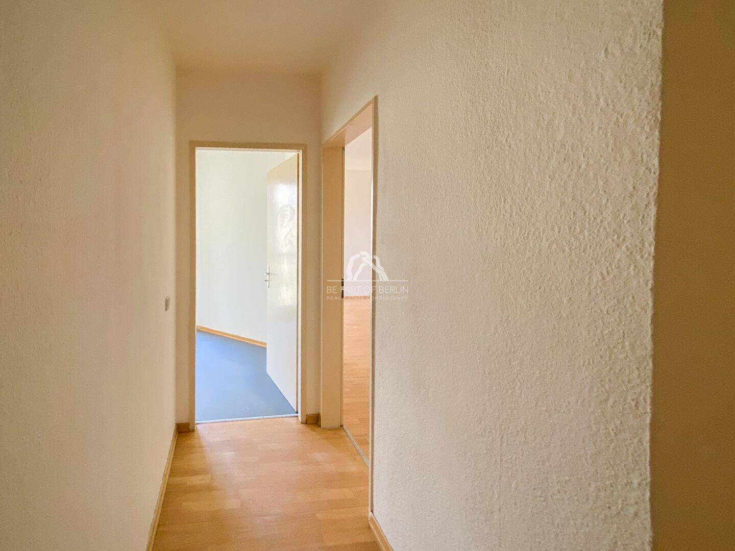 RUHIGE ALTBAUWOHNUNG IM BELIEBTEN SIMON-DACH-KIEZ | IM GARTENHAUS 4.OG OHNE AUFZUG |PROVISIONSFREI | – Berlin – Vorschaubild 8
