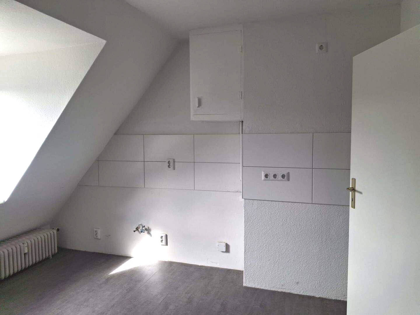 Schöne 2 ZKDB in unmittelbarer Nähe zur Innenstadt – Bremerhaven – Vorschaubild 9